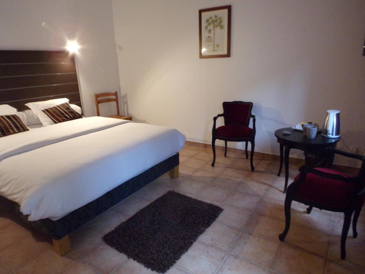 Hotel Domaine De Bel Air Cérans-Foulletourte Zewnętrze zdjęcie